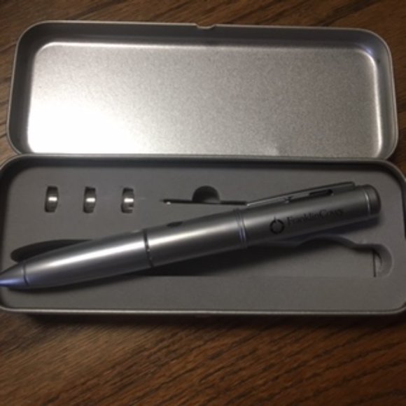 NEW  Franklin Covey Executive Pen/Flash Drive - Picture 1 of 7
